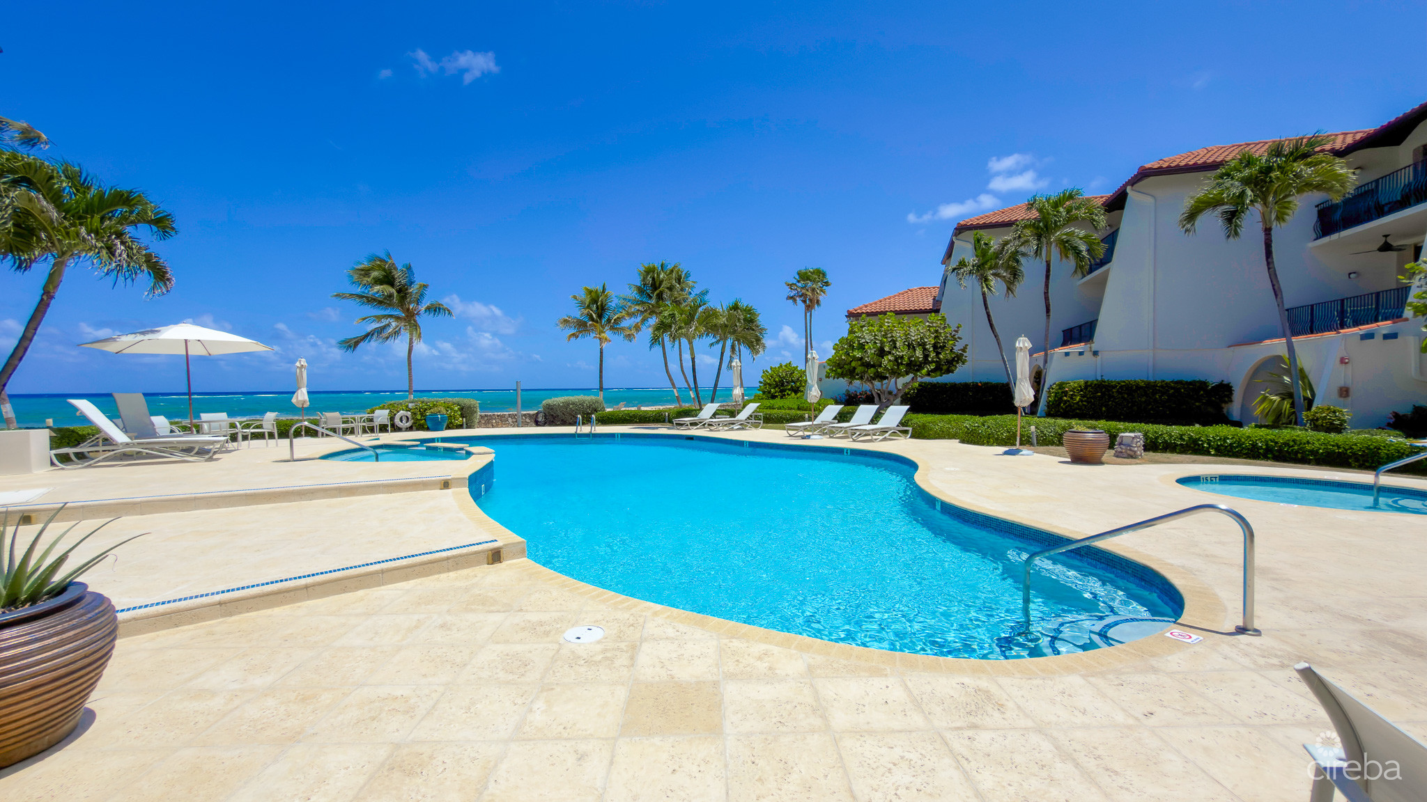 VILLAS PAPPAGALLO 2 BED OCEANFRONT
