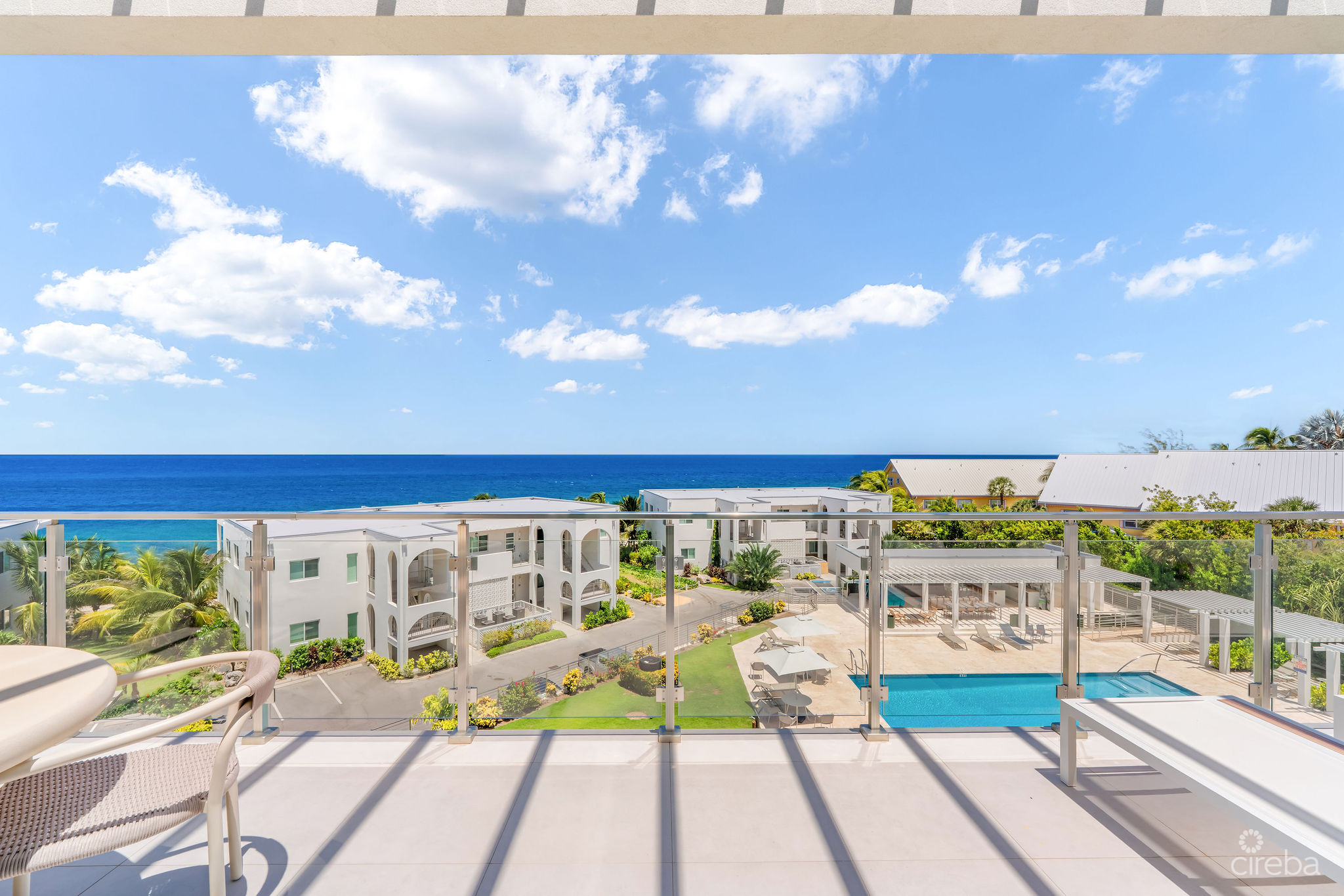21 SUNSET POINT – TOP FLOOR UNIT – AMAZING VIEWS!!!