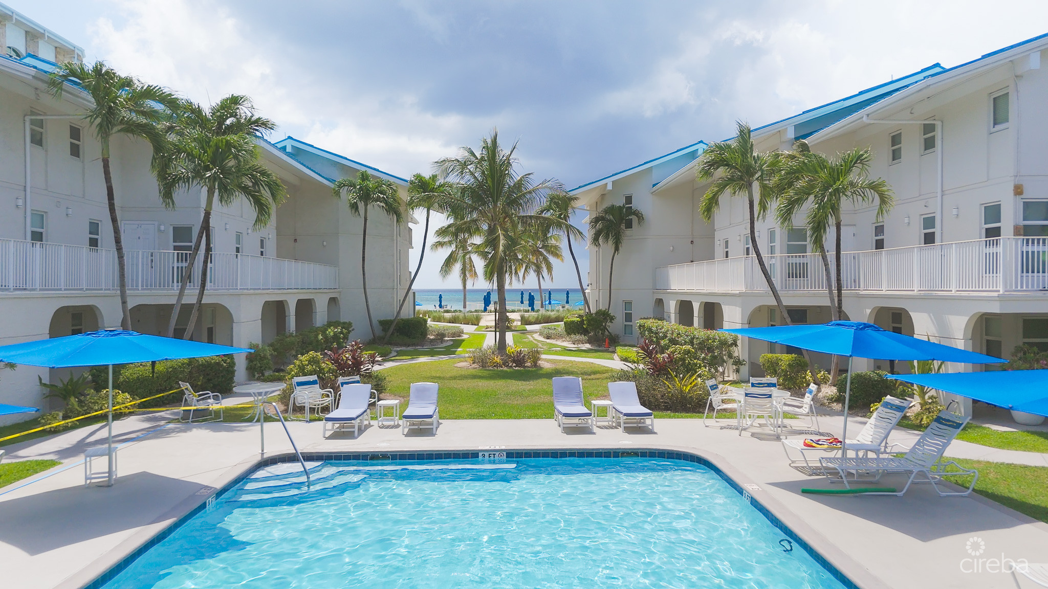 CAYMAN REEF 3 BED SEVEN MILE BEACH