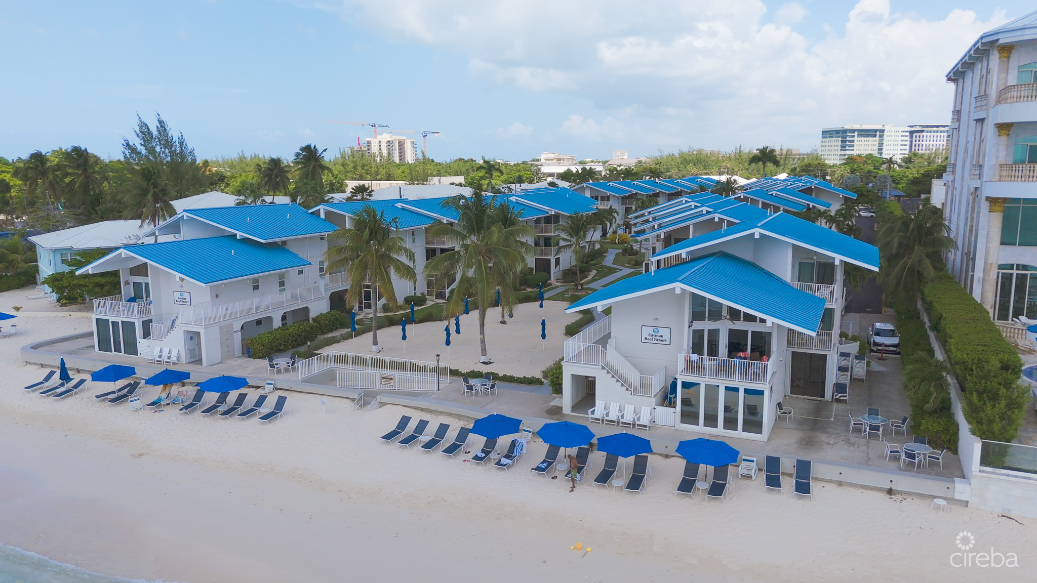 CAYMAN REEF 3 BED SEVEN MILE BEACH