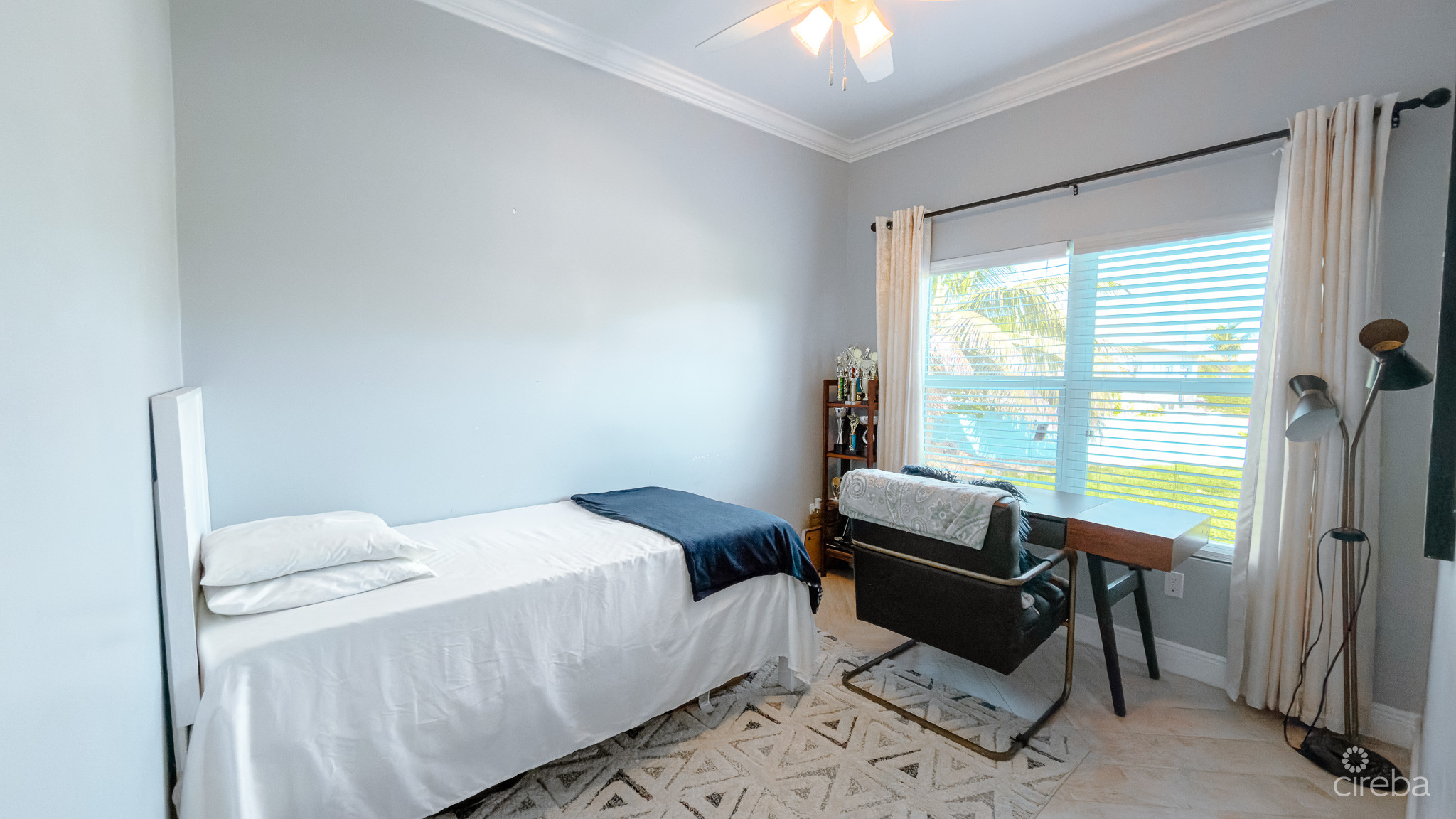 LOWER VALLEY 3 BED, 2 BATH FAMILY HOME