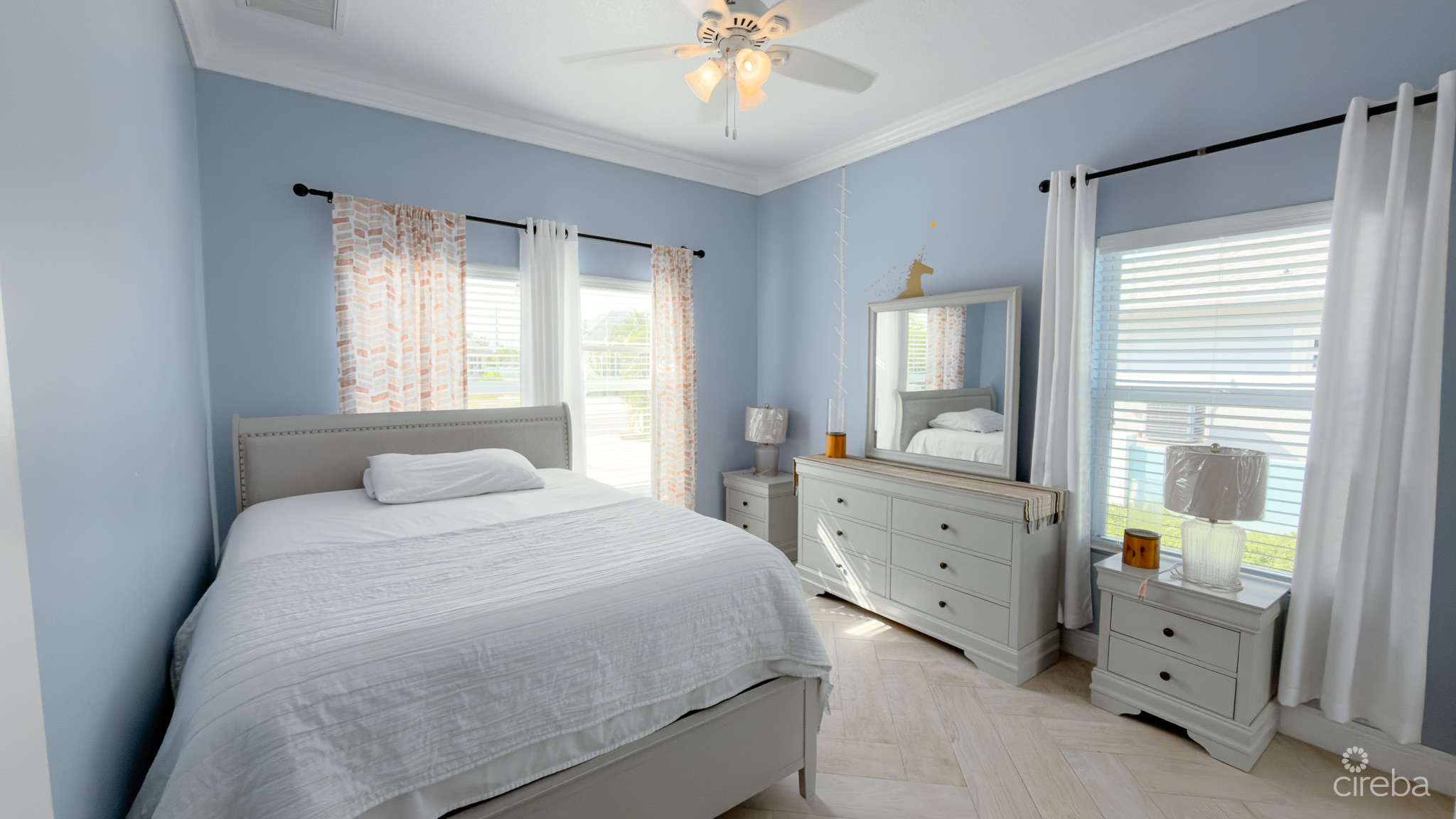LOWER VALLEY 3 BED, 2 BATH FAMILY HOME 8