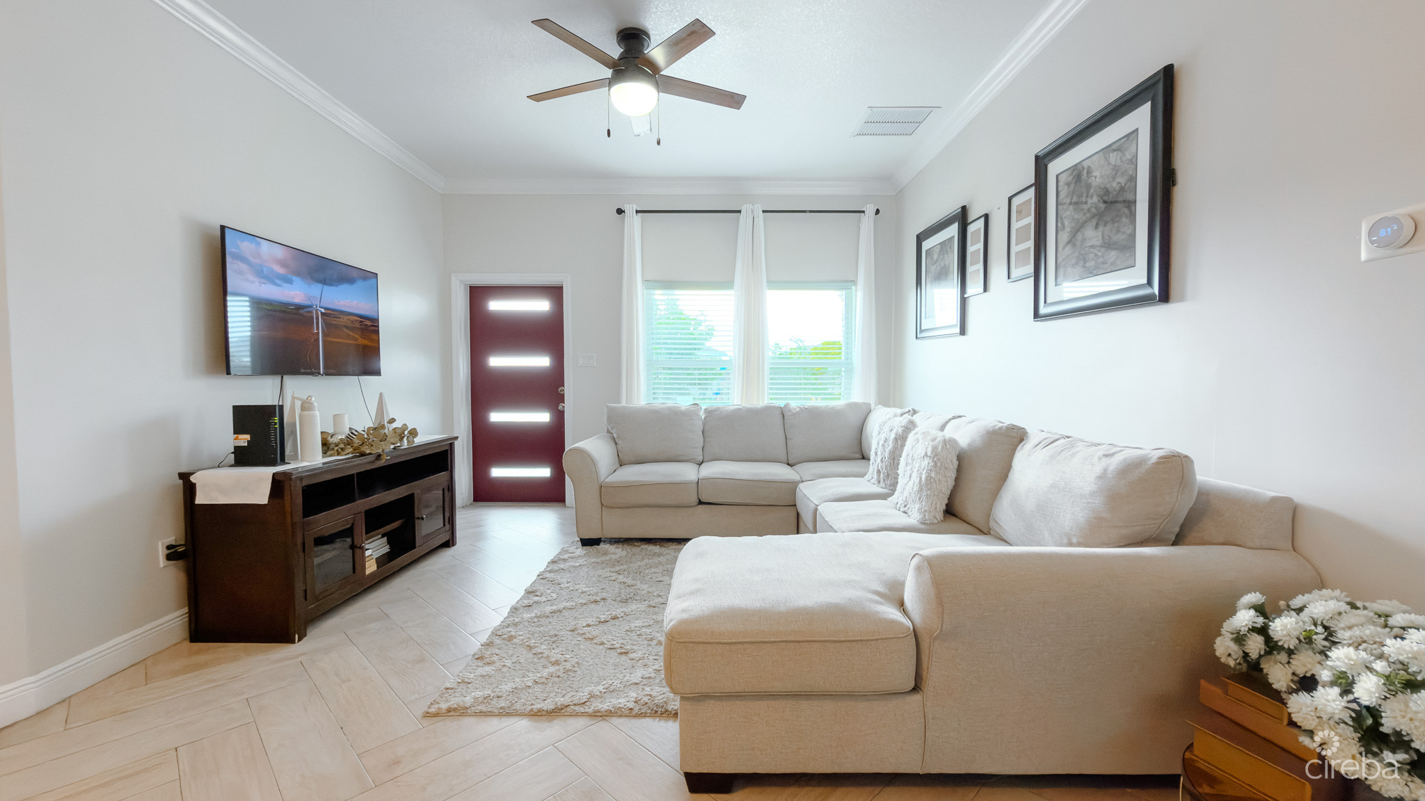 LOWER VALLEY 3 BED, 2 BATH FAMILY HOME 6
