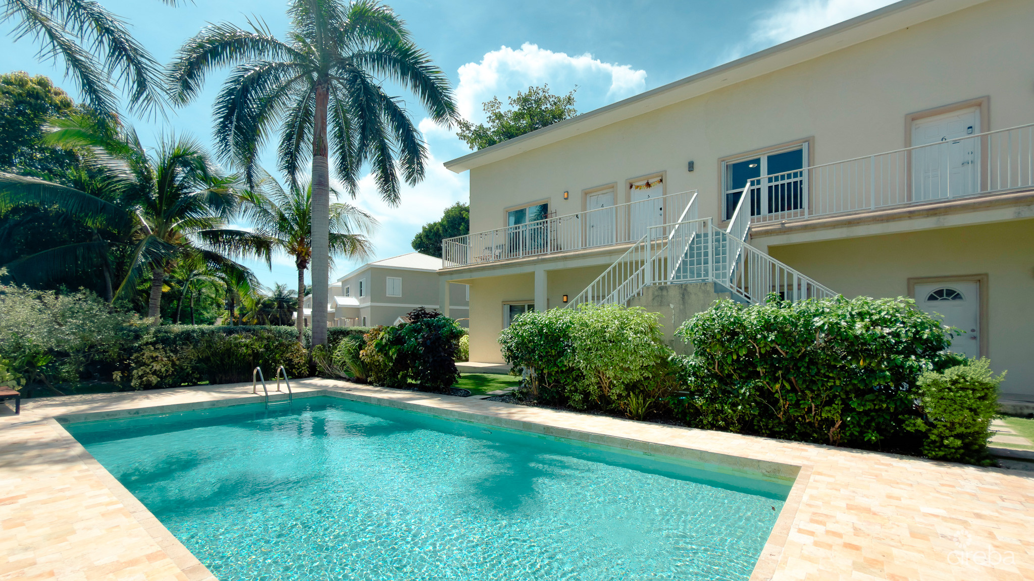 EMERALD ISLE 2 BEDROOM TOWNHOUSE