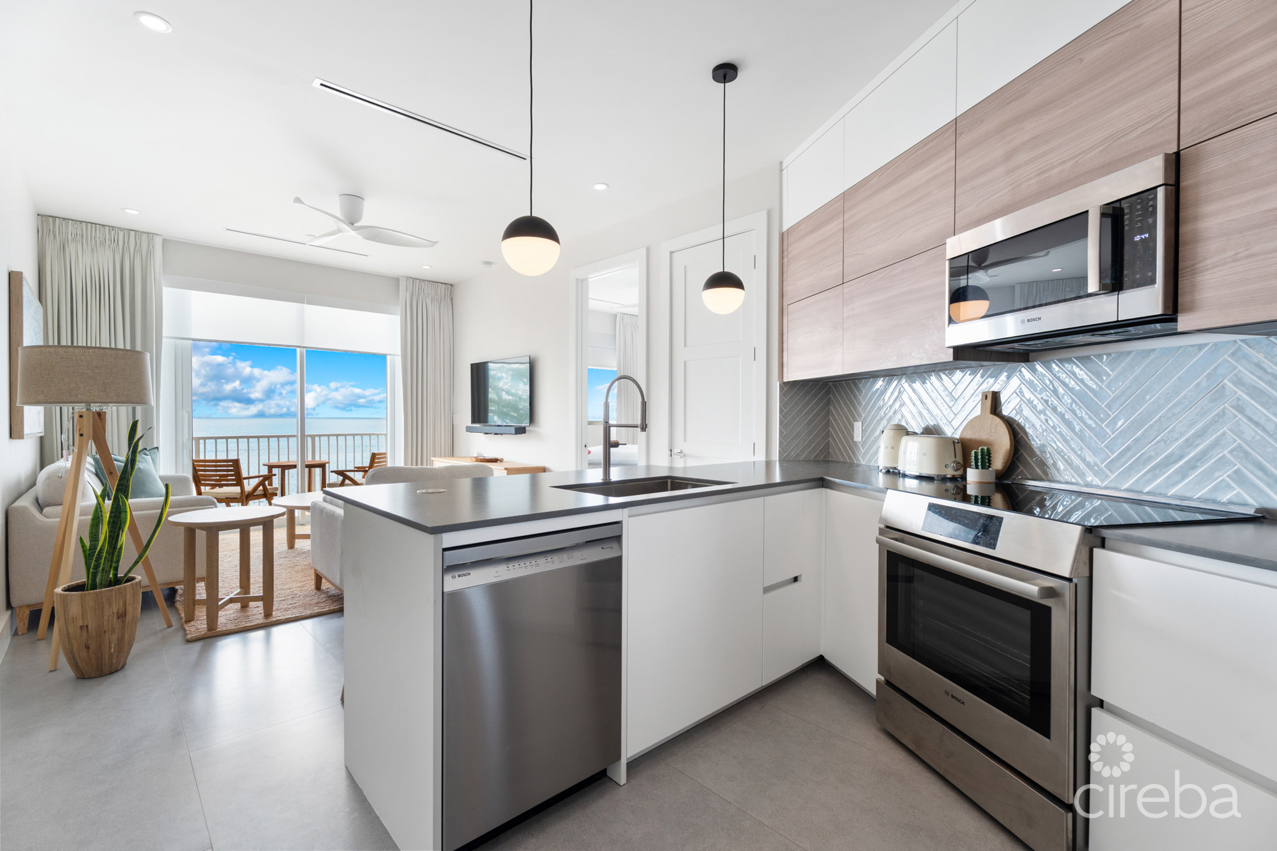 POINT WEST 26, OCEANFRONT CONDO 2