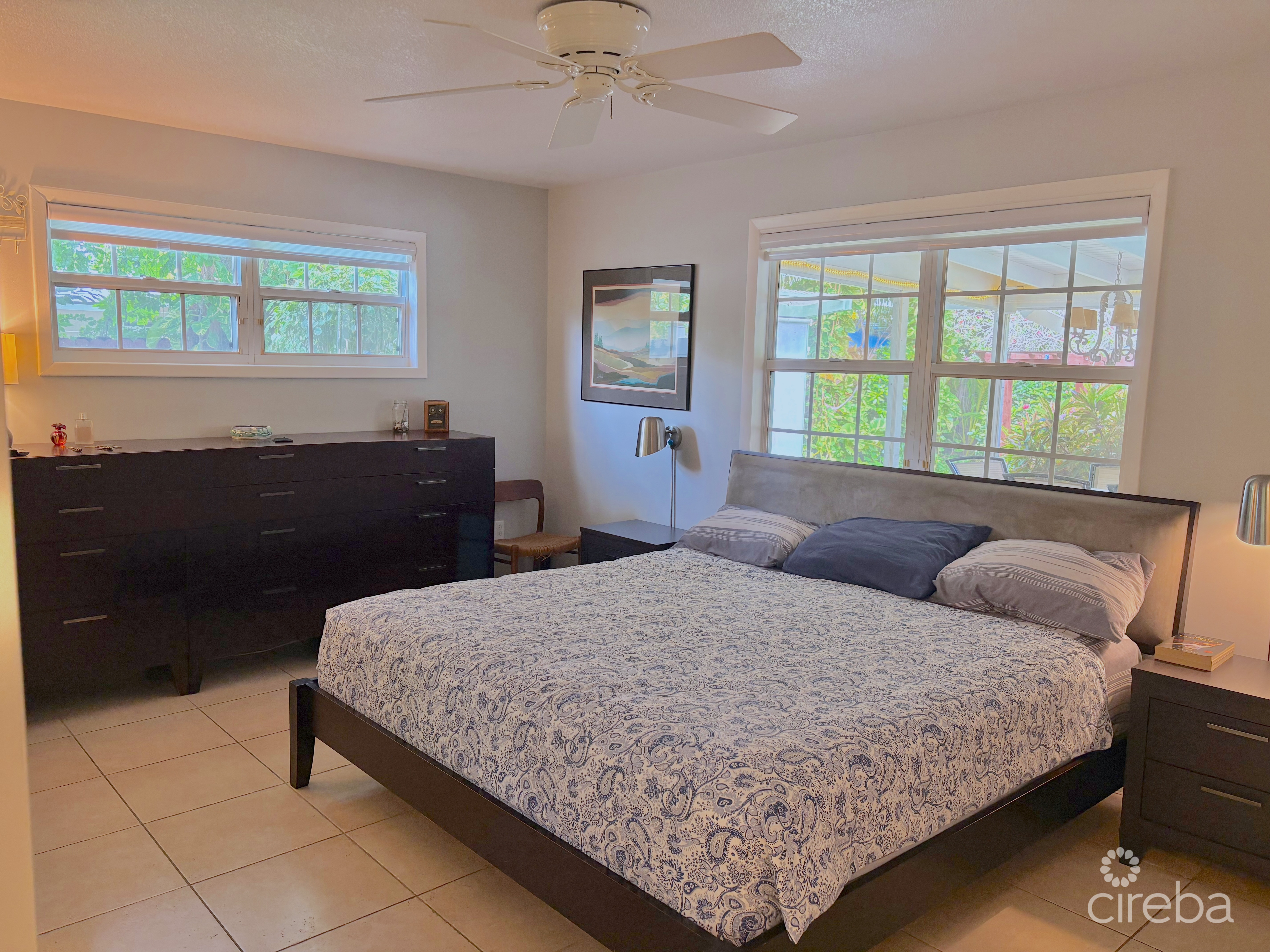 RARE DOUBLE-LOT OASIS BUNGALOW  WITH POOL IN SNUG HARBOUR