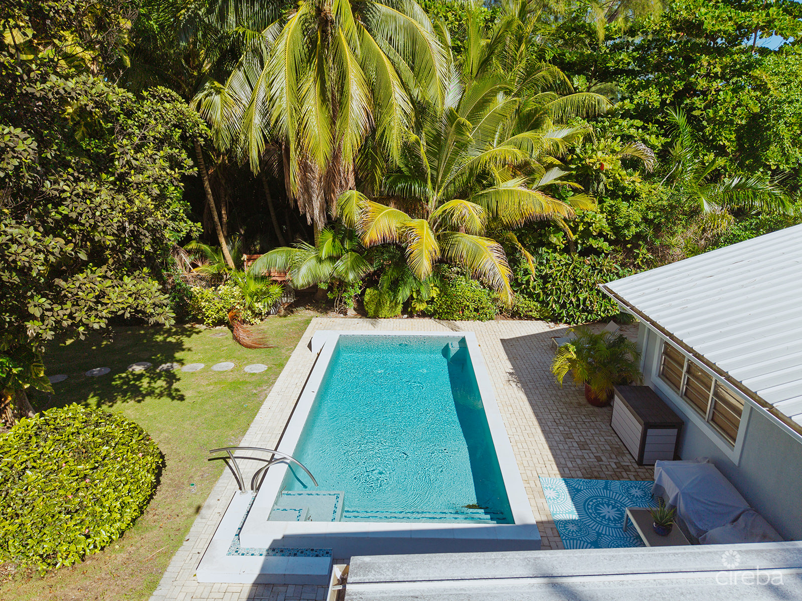 RARE DOUBLE-LOT OASIS BUNGALOW  WITH POOL IN SNUG HARBOUR