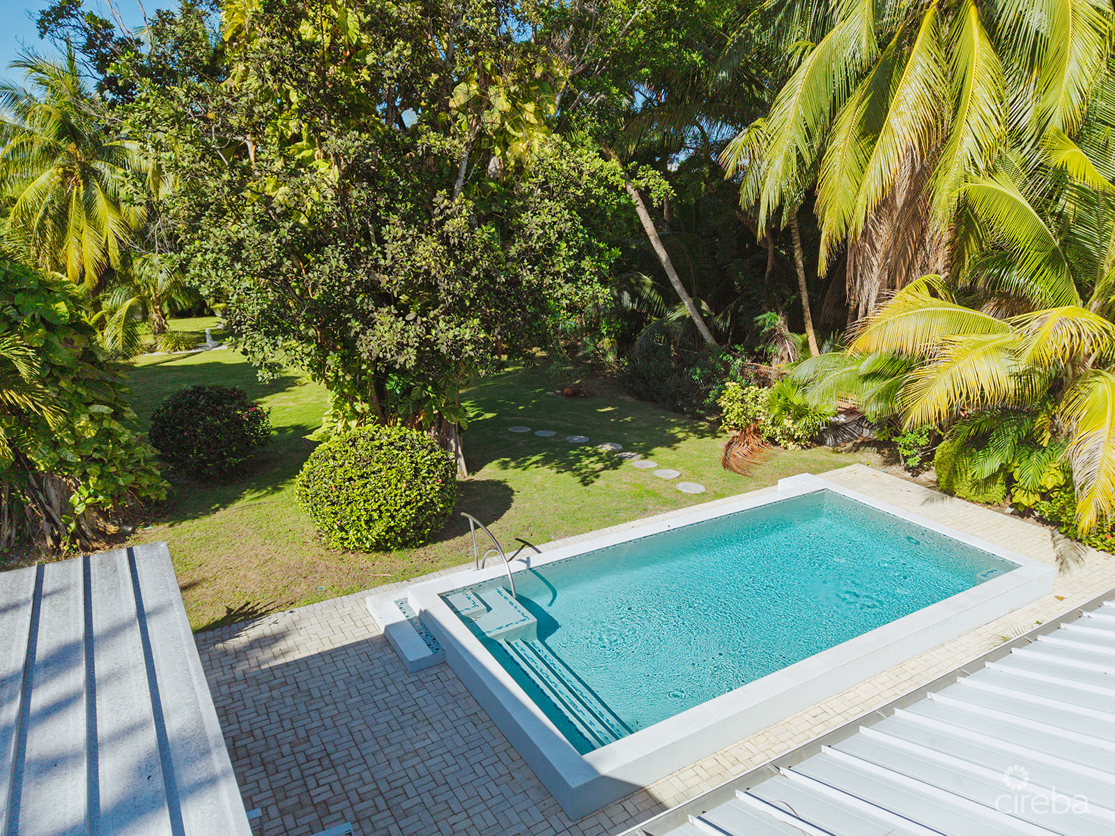 RARE DOUBLE-LOT OASIS BUNGALOW  WITH POOL IN SNUG HARBOUR