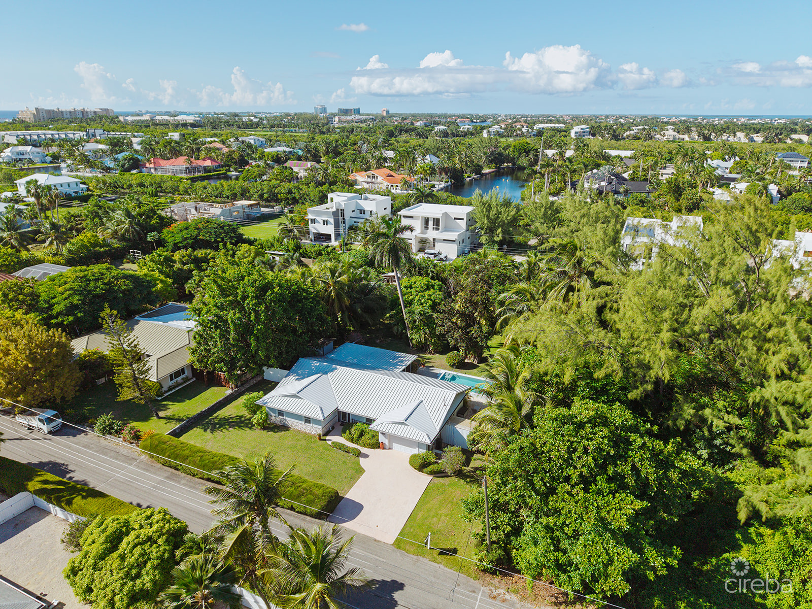 RARE DOUBLE-LOT OASIS BUNGALOW  WITH POOL IN SNUG HARBOUR