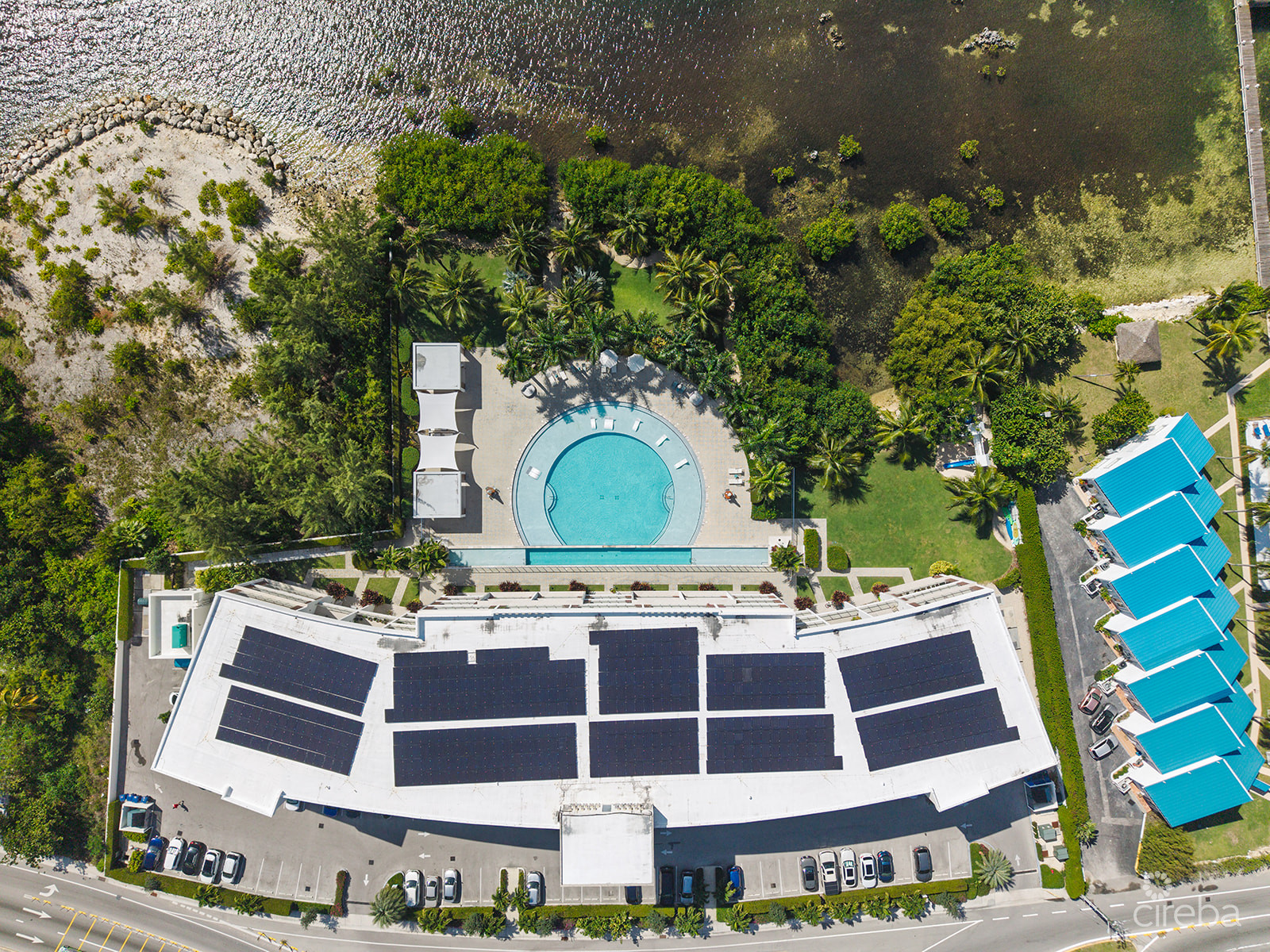 AURA  OCEANVIEW THREE BED TOWNHOME WITH DEN
