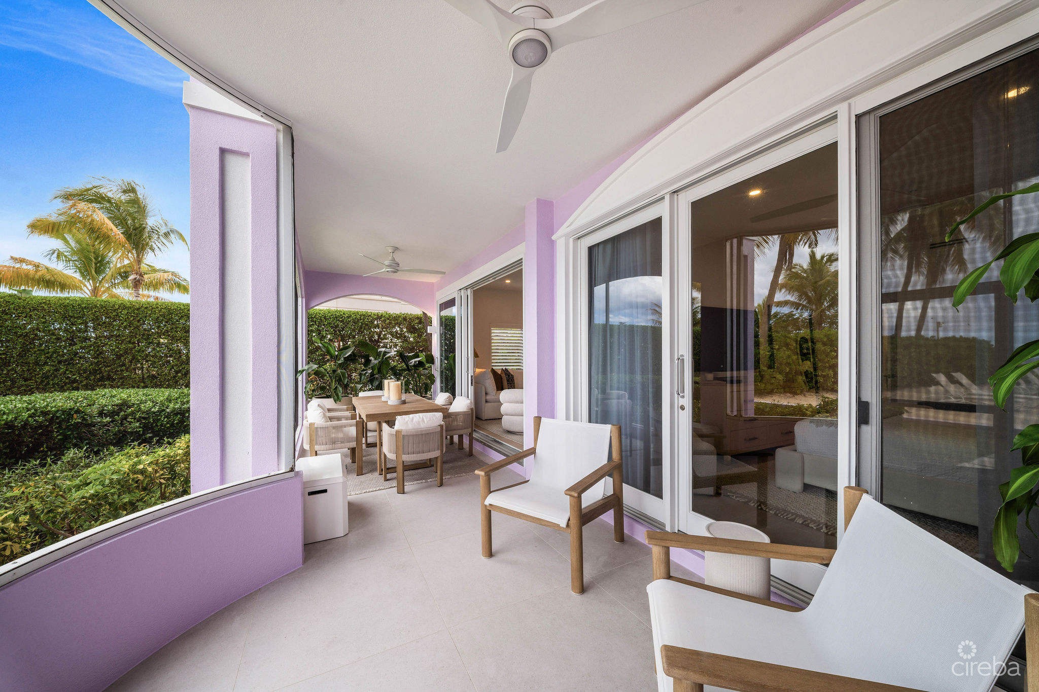 AVALON 9, EXQUISITE BEACHFRONT CONDO