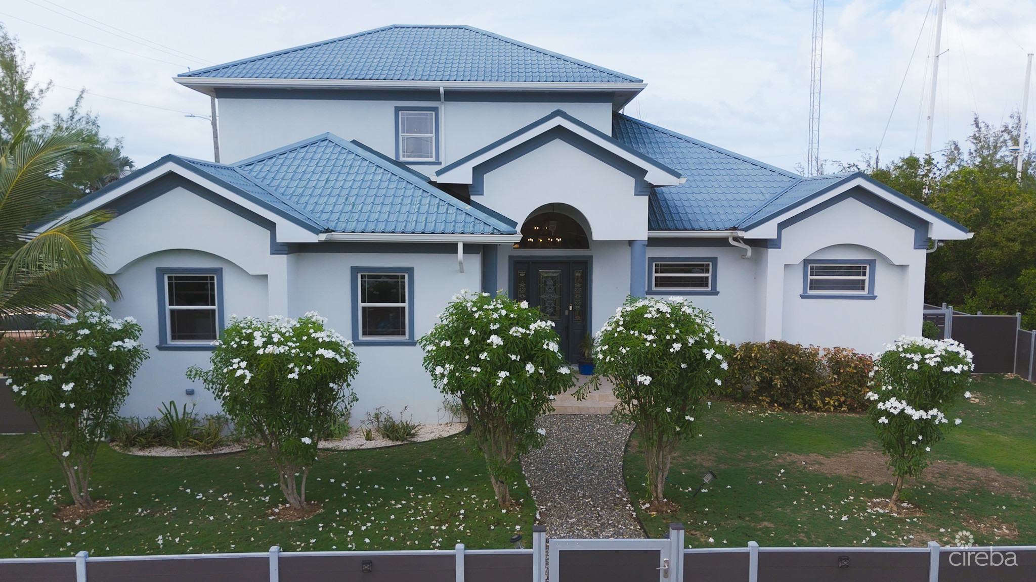 SUN ROSE CANAL FRONT HOME – NORTH SOUND ESTATES