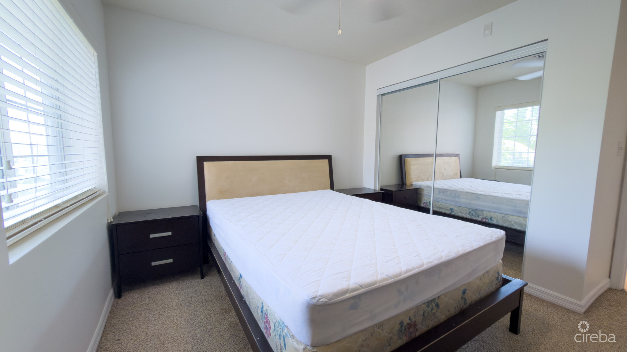 LAKESIDE PENTHOUSE 2 BED 7