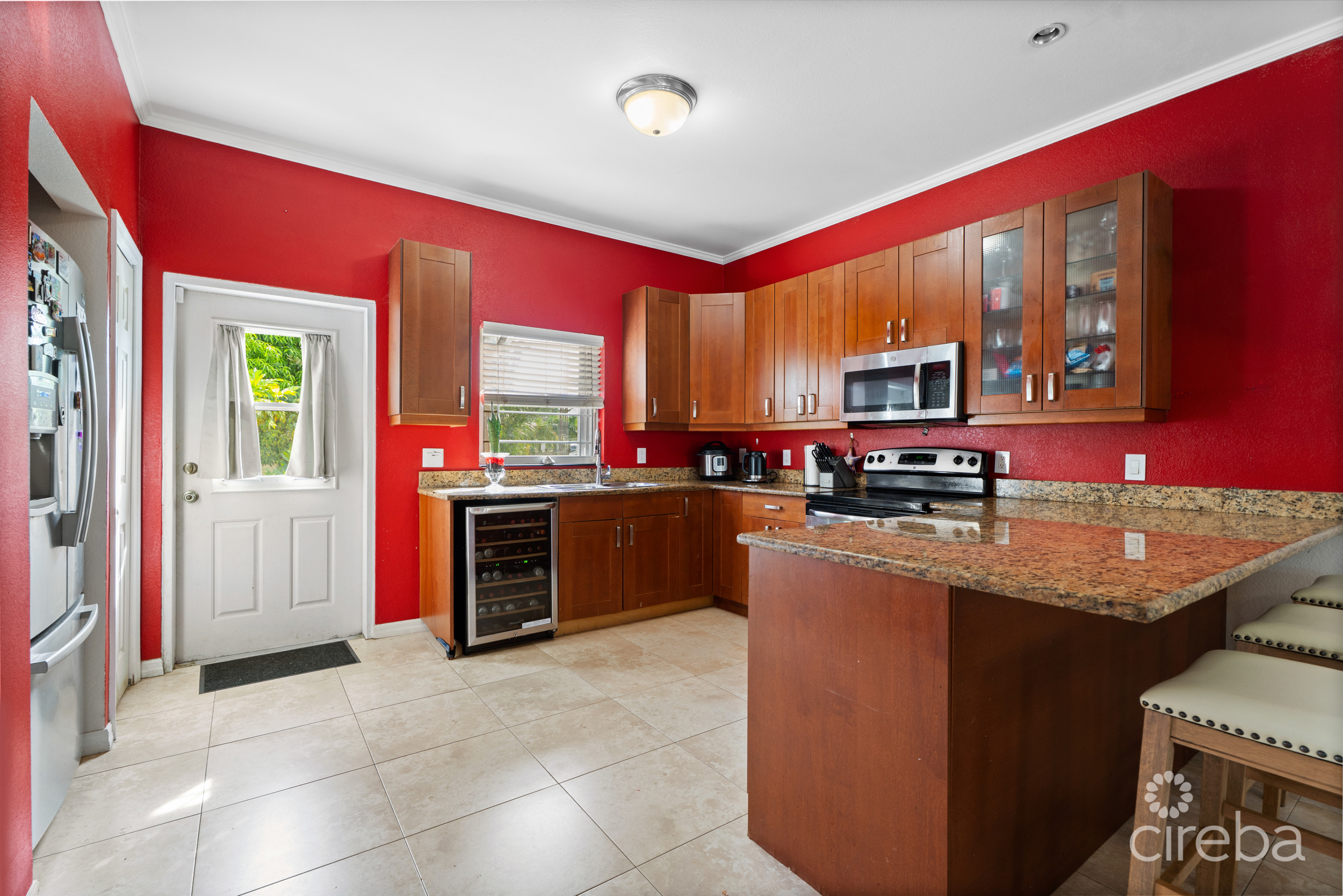PINEAPPLE WAY 19A, BODDEN TOWN HOME