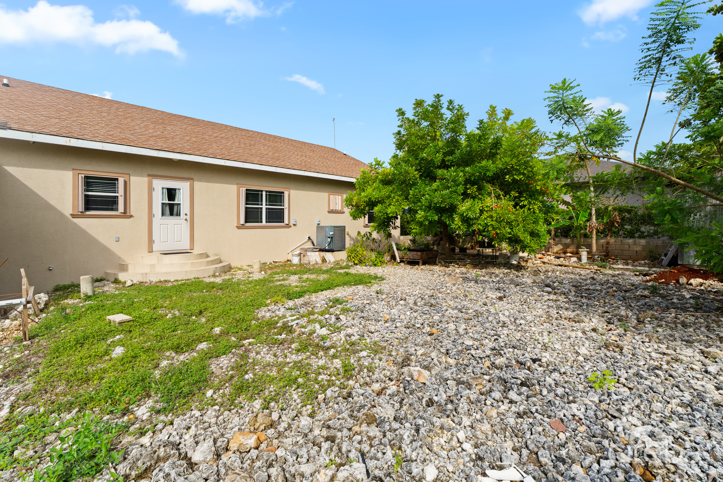 PINEAPPLE WAY 19A, BODDEN TOWN HOME