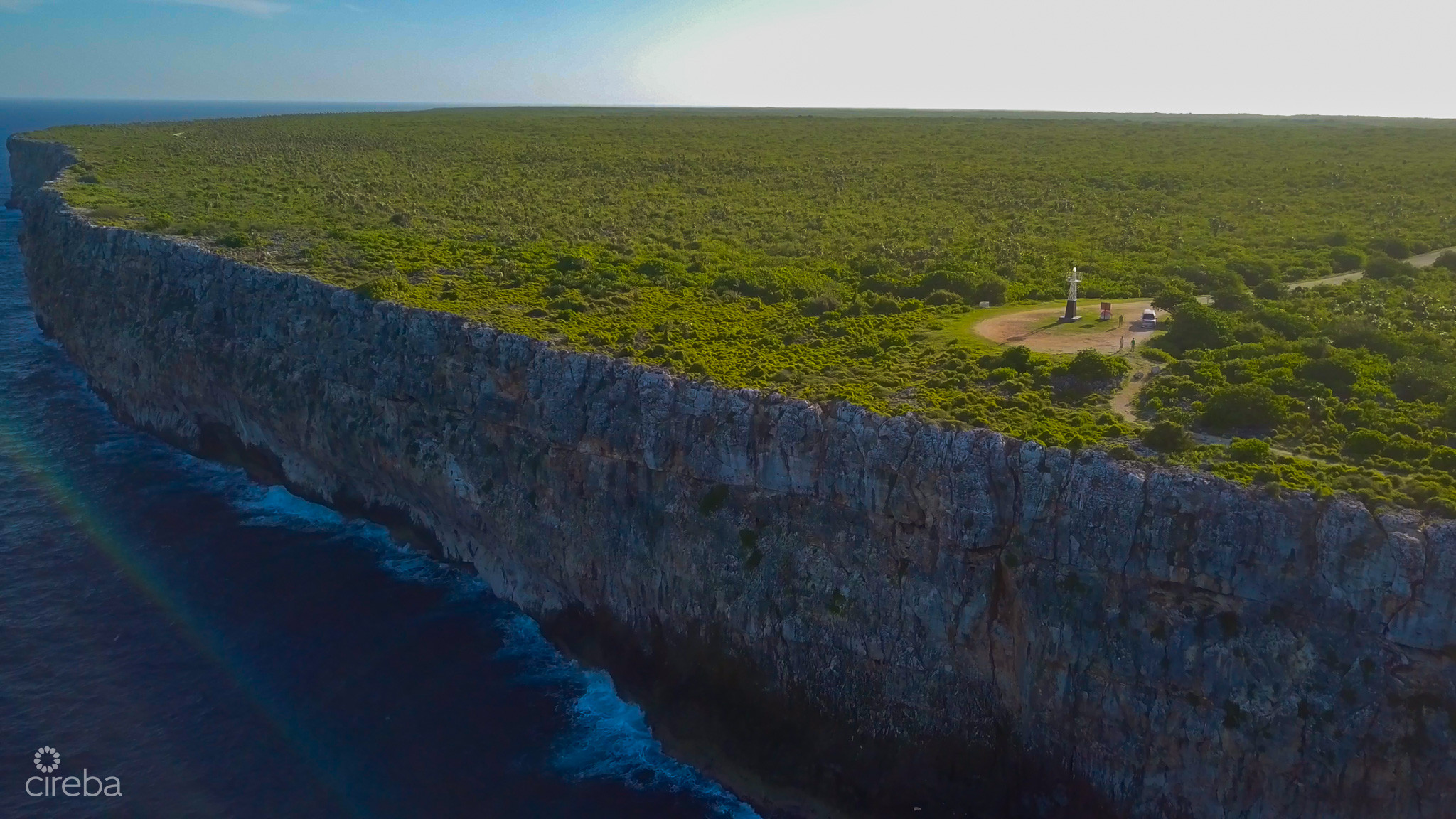 CAYMAN BRAC CORNER LOT WITH OCEAN VIEW