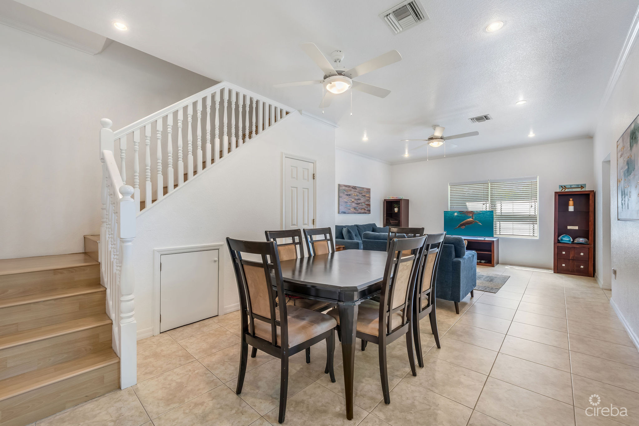 FAIRVIEW MANOR: 2X 2-BED UNITS, GEORGE TOWN
