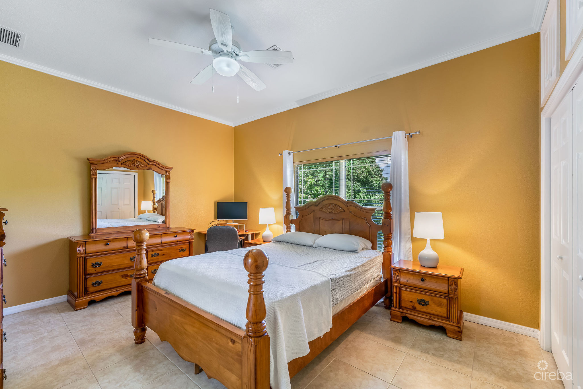 FAIRVIEW MANOR: 2X 2-BED UNITS, GEORGE TOWN