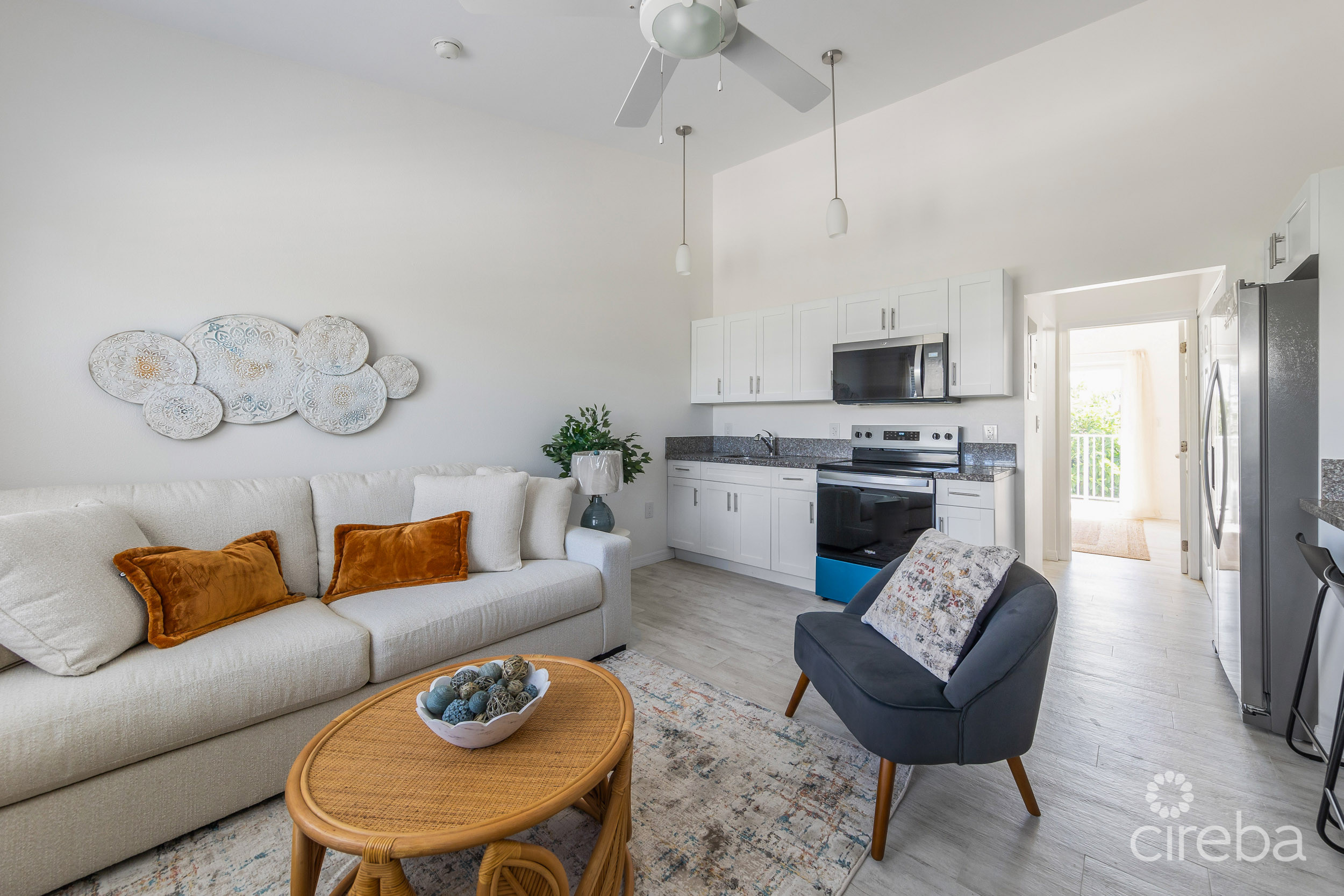 SANDSCAPE RESIDENCES #38 2