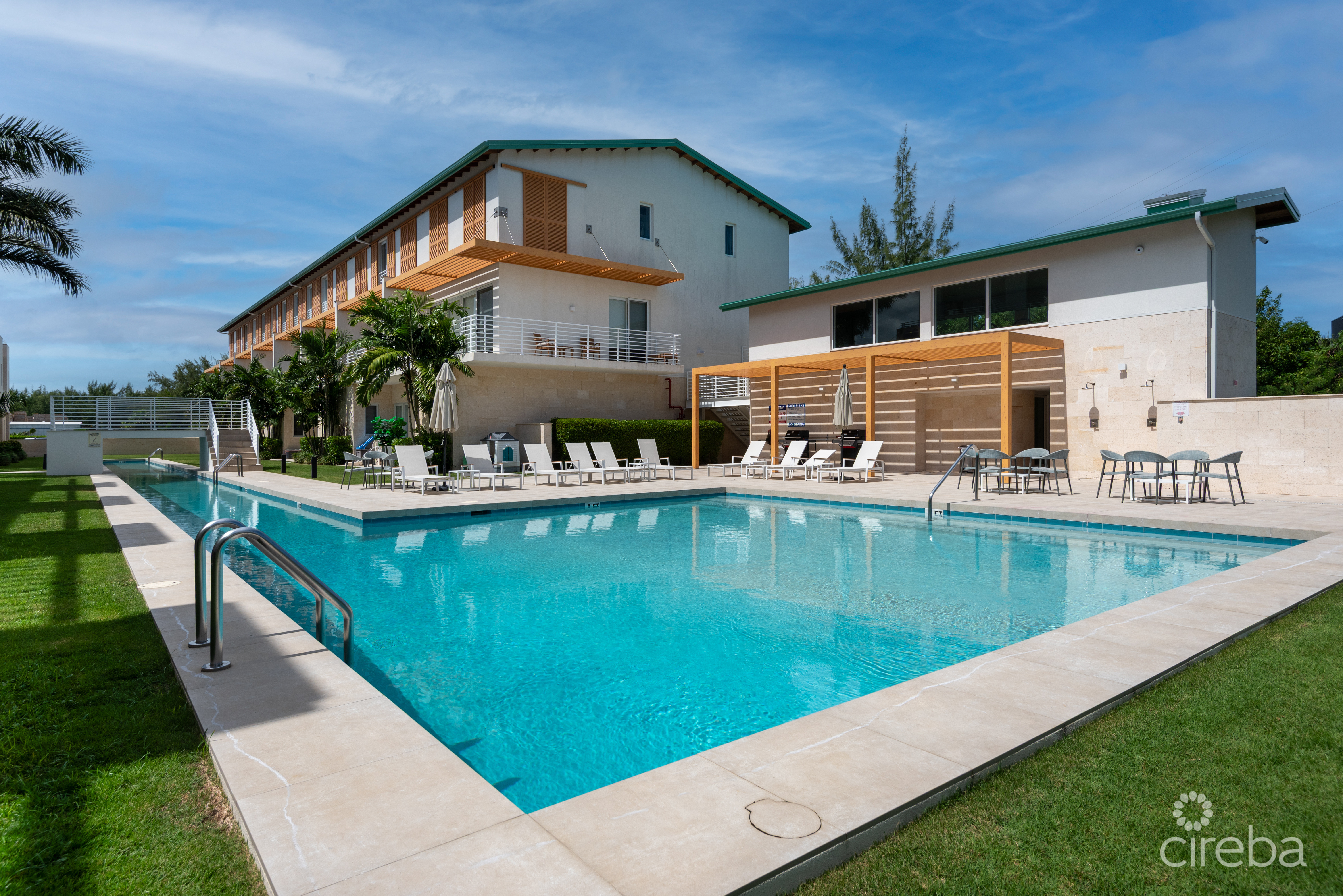 PLYMOUTH 3 BEDROOM CORNER TOWNHOUSE – 7 MILE BEACH CORRIDOR