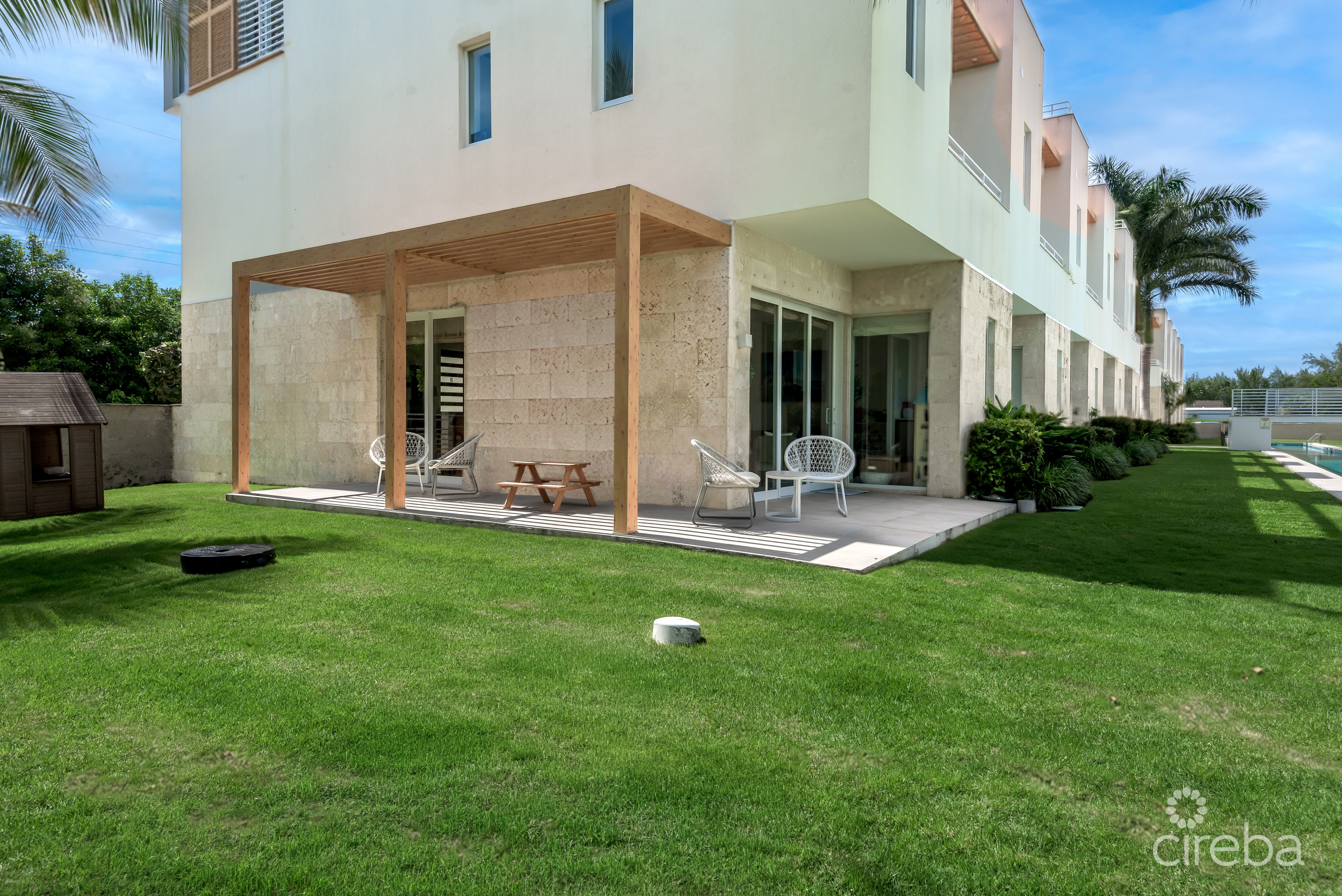 PLYMOUTH 3 BEDROOM CORNER TOWNHOUSE – 7 MILE BEACH CORRIDOR