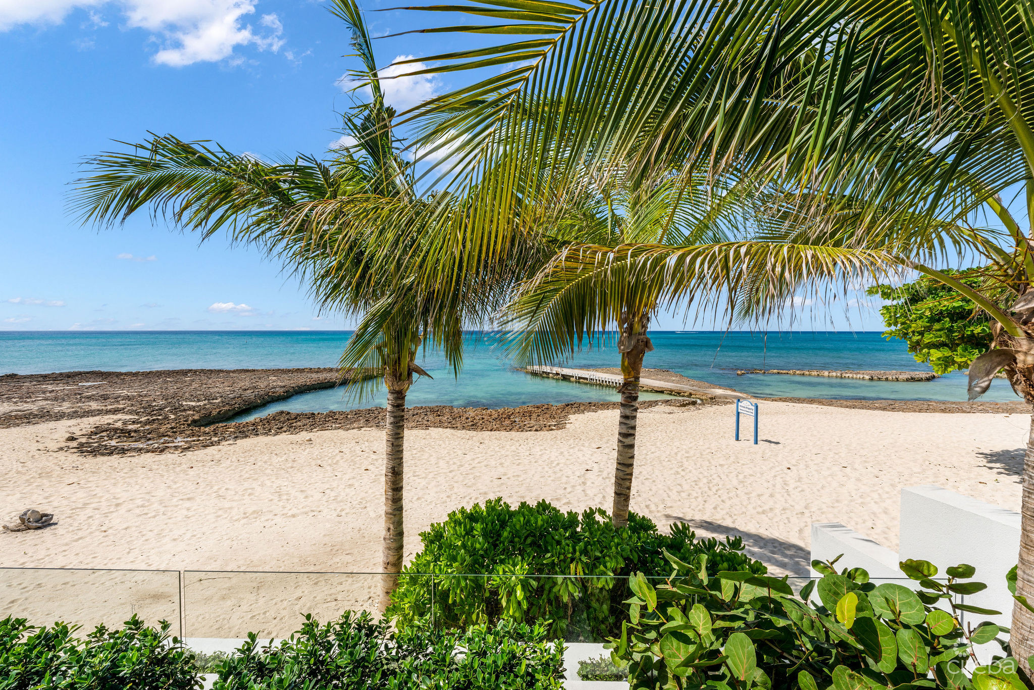 AQUA RESIDENCE 2 – LUXURY SEVEN MILE BEACH CONDO