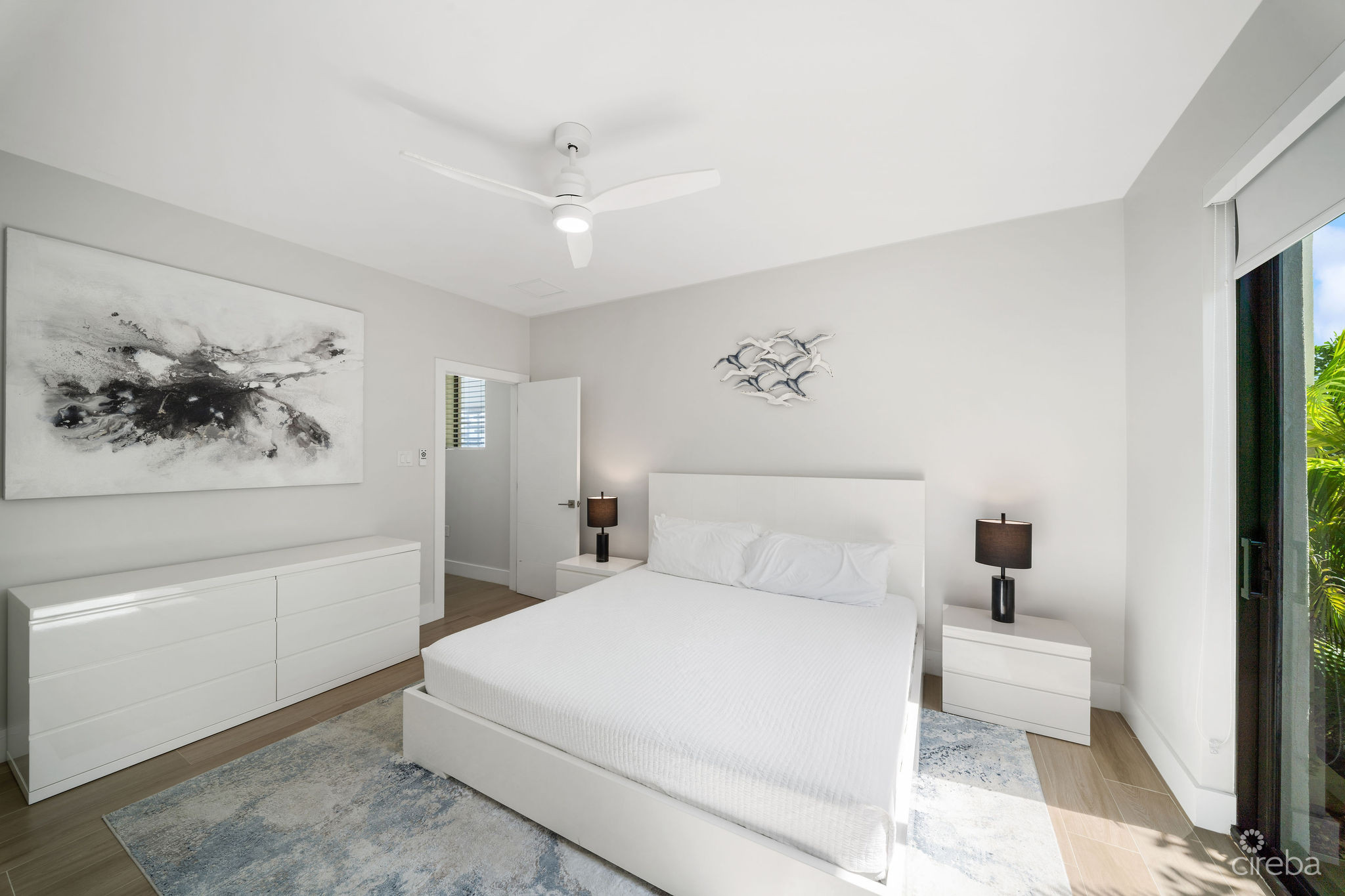 SILVER REEF RESIDENCES: STUNNING GROUND FLOOR 2-BEDROOM 4